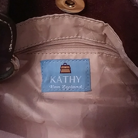 Brown Kathy Van Zeeland should bag! - Picture 4 of 4